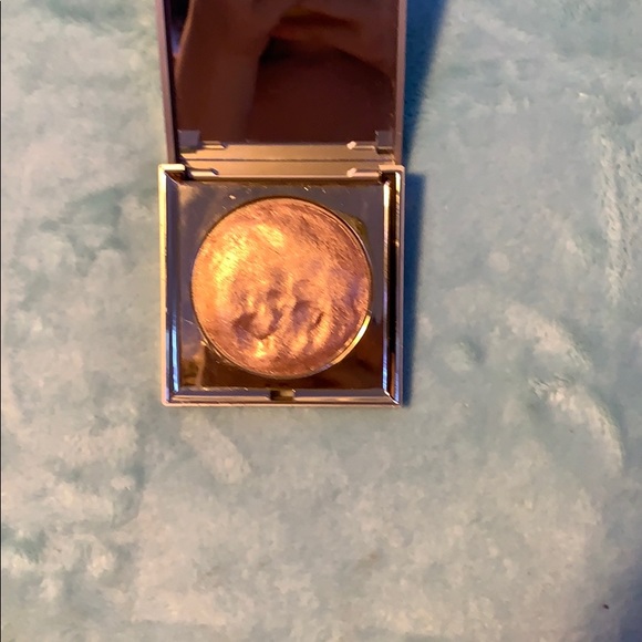 Still putt heavens hue highlighter - Picture 2 of 4